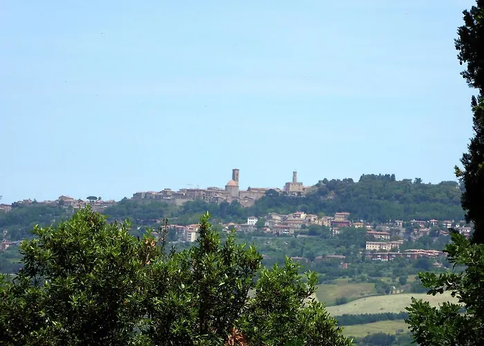 In With Pool And Terrace Holiday home *